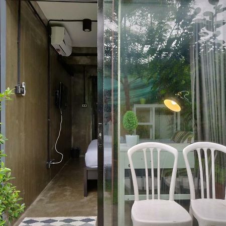 The Hog Hotel Bangkok Exterior photo